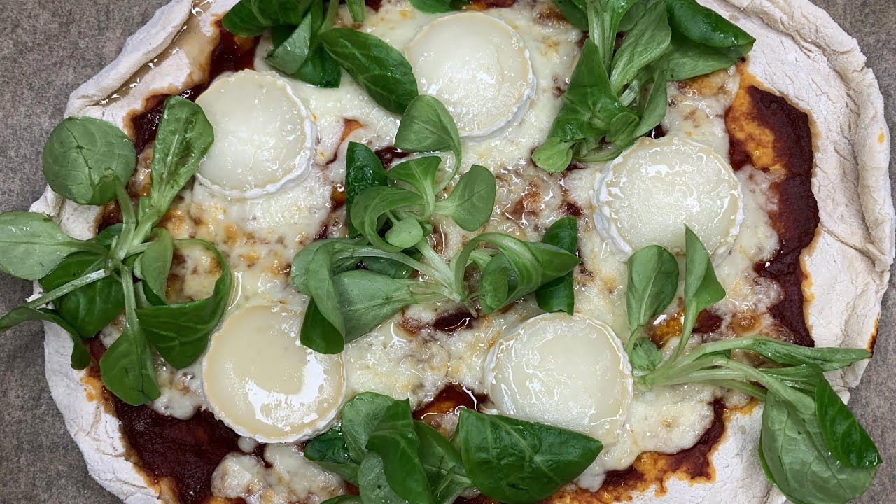 [TUTO] Comment faire une Pizza MAISON (Chèvre Miel) ? - YouTube