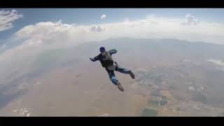 Gagal keren aksi terjun payung