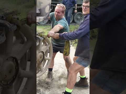 Track Failure at 3:30pm | Jagdpanzer IV Emergency Repair