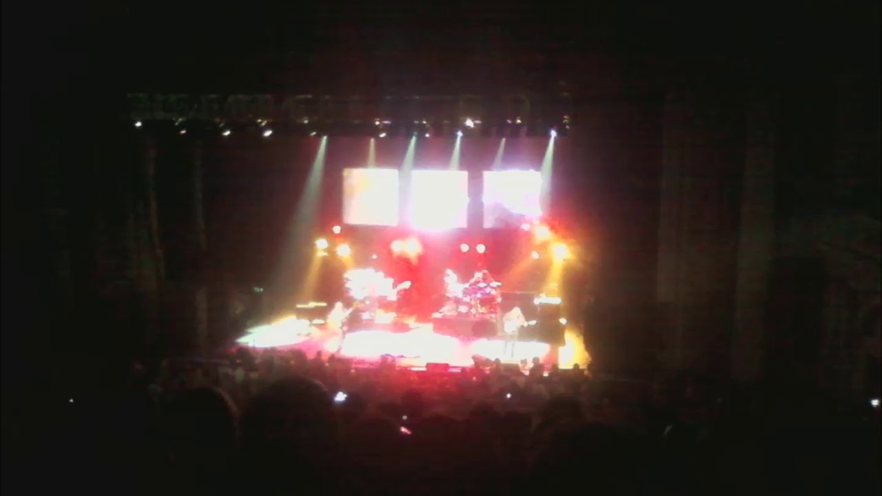 Yes Albums: 7/28/03 - The Ultimate Yes: 35th Anniversary Collection - Roundabout (acoustic)