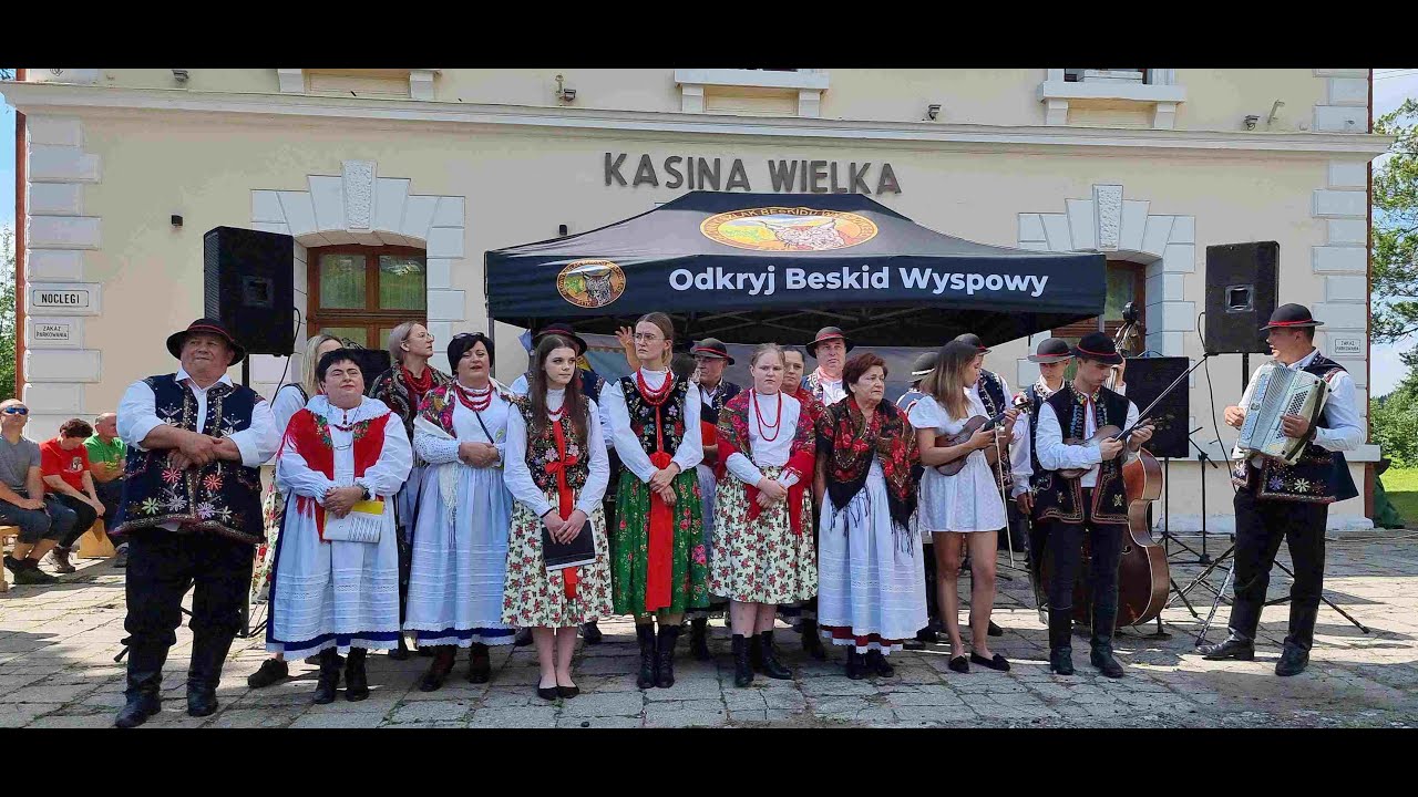 fragm.występu Zespołu Ludowego „Skrzydlanie” ze Skrzydlnej