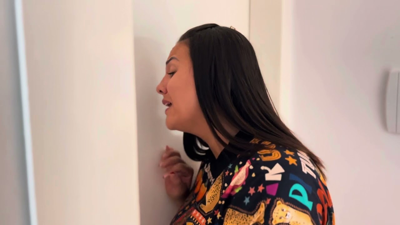 Padrasto da uma lição em filho que maltratav@ sua mãe…