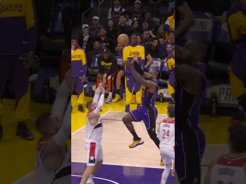 LEBRON James ALLEY OOP Slam! #highlights #basketball #nba #shorts
