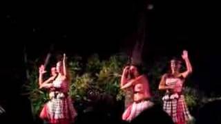 Luau Dancers 3