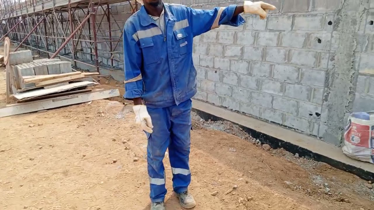 Construction d'un mur de clôture de A à Z et les différents moyens utilisés