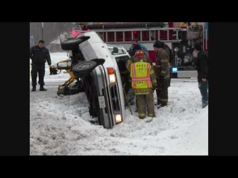 (HD) Rollover Pick-up With Entrapment At Dunes Highway And Aetna