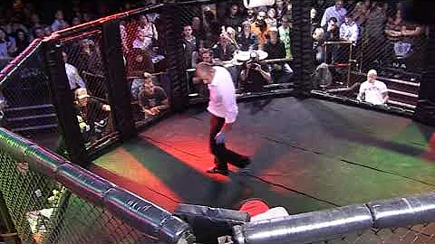 Richard Shore vs Ray Burns - Strength and Honour 3