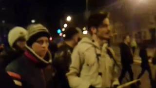 Actual de Cluj - 8000 de oameni în stradă la Cluj în noapte: Jos Guvernul!!!