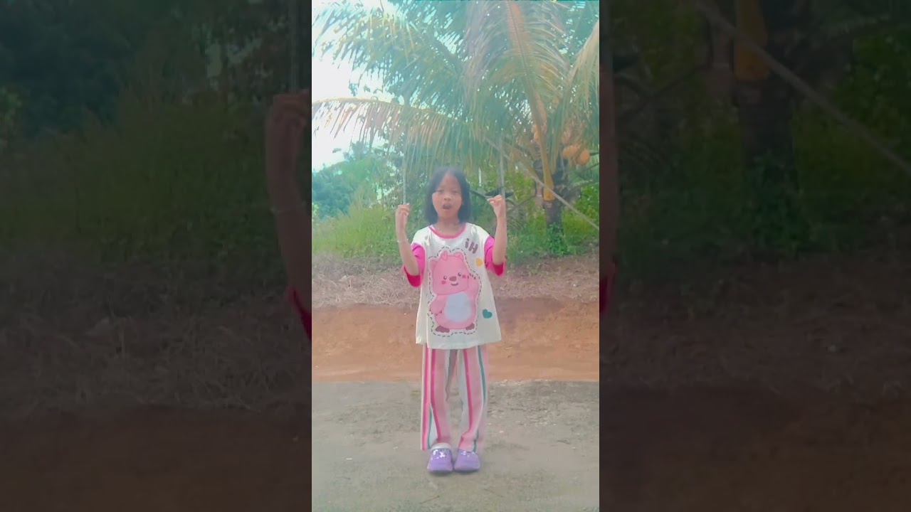 Bikin video di depan rumah