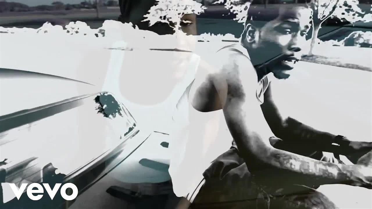 Ace Bezzel - Beautiful ft. D.T.