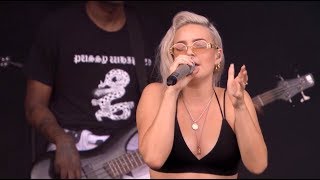 Anne Marie "Alarm" LIVE at V Festival 2017