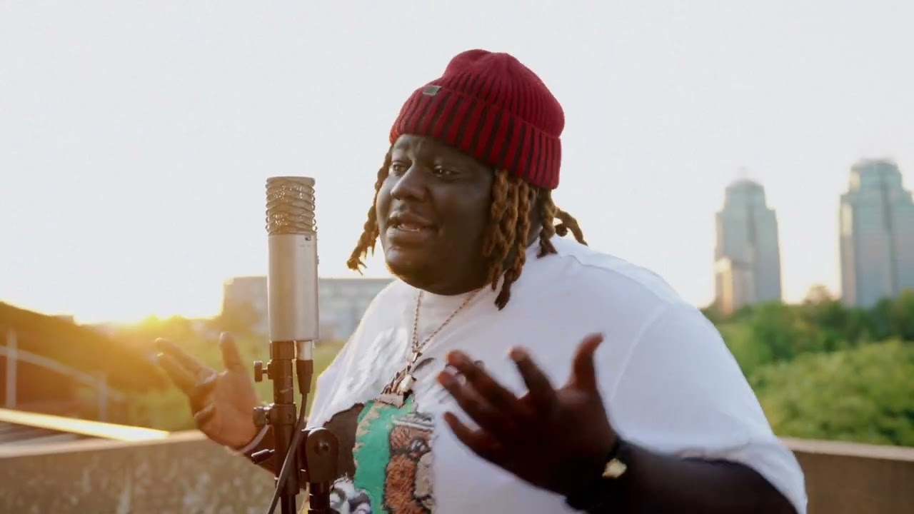 Obejrzyj Swayvo Twain - WTH@? (StandingMic2) w YouTube Obejrzyj Swayvo Twain - WTH@? (StandingMic2) w YouTube