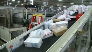 6 Phoenix post offices open Sundays for holiday shipping