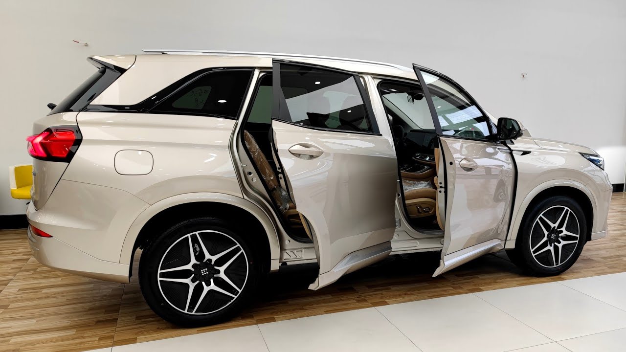 NEW 2024 DFSK FENGON E5 DE-i - Plug in Hybrid | Gold Color interior and exterior review