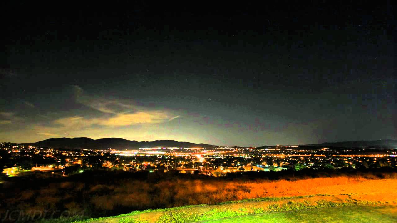Urban Series- Todd Longshore Park City Overlook (4 clip samples) V09990