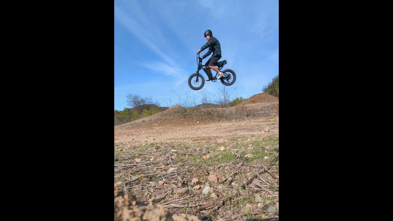 Hitting Jumps on the Ridstar Q20 