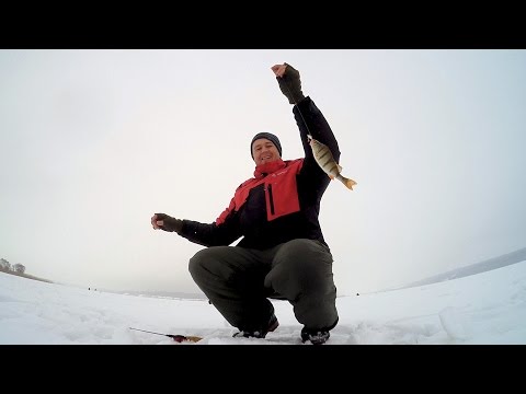 Окунь в глухозимье. Видео.