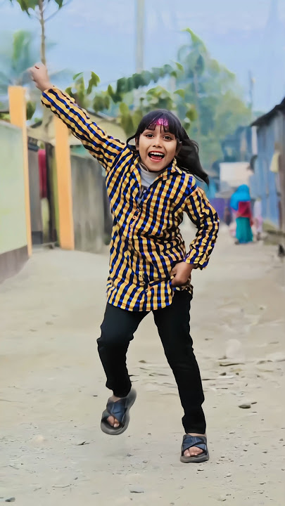 Chal Dariya Kinare Jayenge Dil Ki Patang udayenge 🪁 #dance #shortvideo #shorts