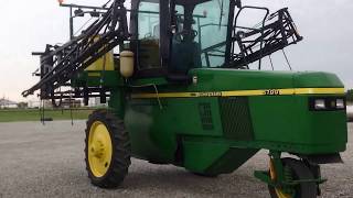 John Deere 6700 Sprayer