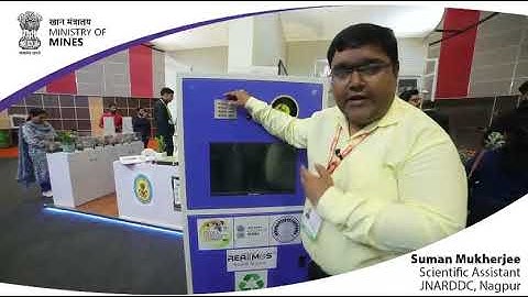 Watch how this machine turns plastic bottles into rewards ! JNARDDC | IITF 2025 | Ministry of Mines