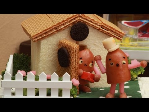 Twins in Bakery Fragman