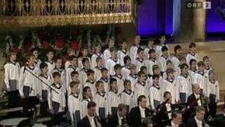 Vienna Boys Choir: Fröhliche Weihnacht überall chords
