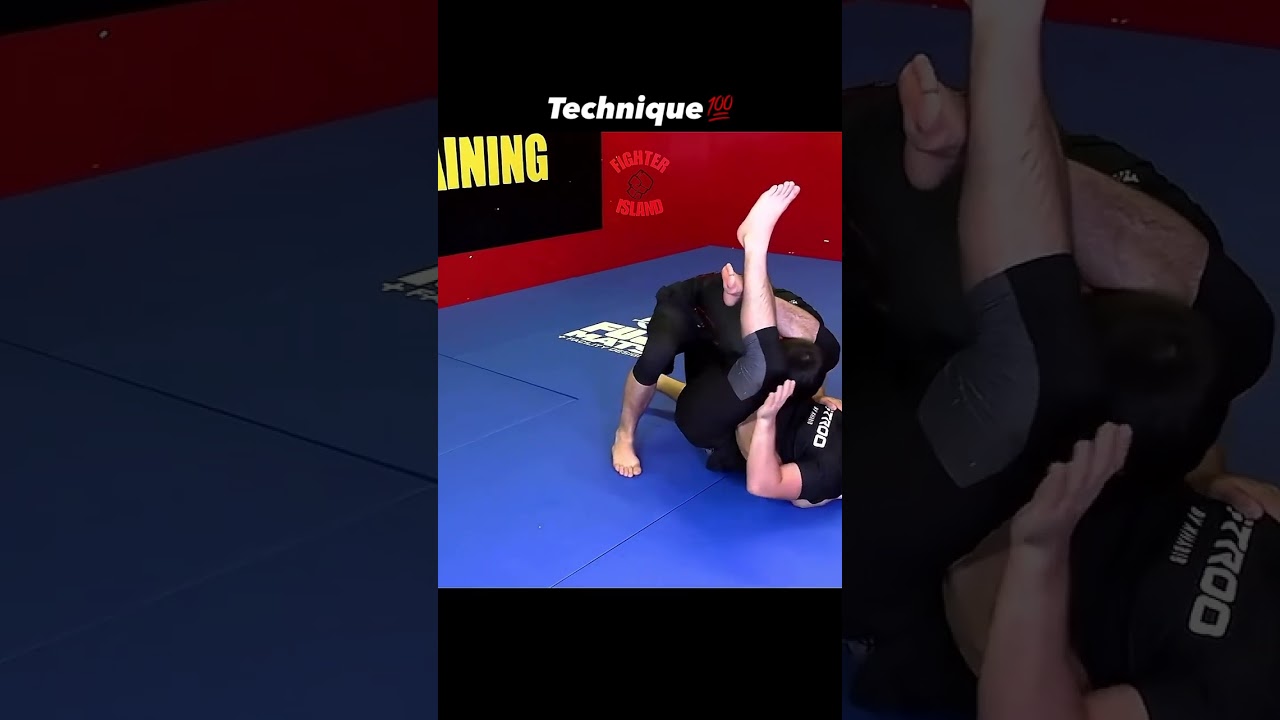 Khabib vs Gaethje Triangle choke 