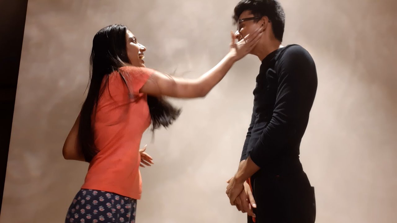 DEATHRUN BUT EVERYTIME I DIE I GET SLAPPED BY MY SISTER | FORTNITE INDIA