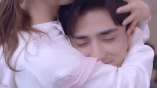 Sadece O Sımsıkı Sarılıyorlar She Is The One Tim Pei, Li Nuo 全世界都不如你