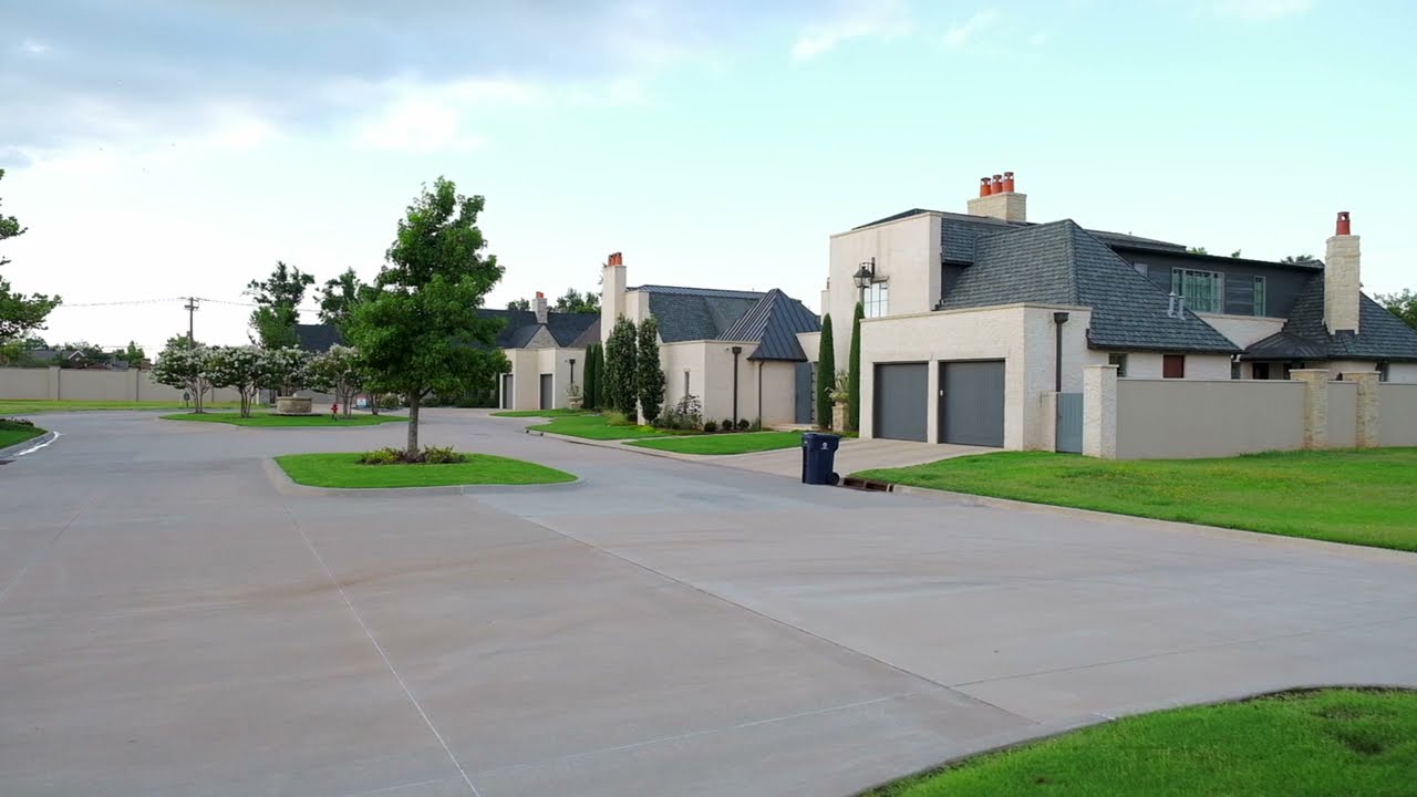 Elmhurst Court Gated Community & Addition in Nichols Hills, Oklahoma