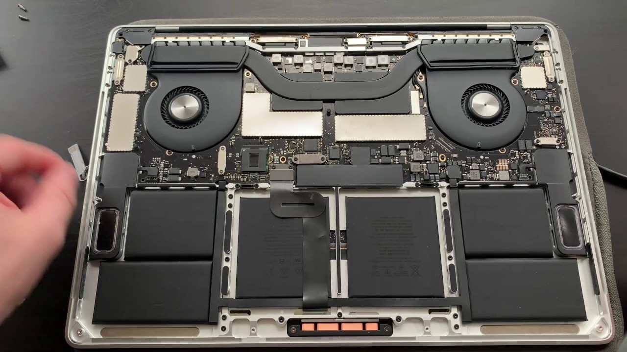 Macbook Pro 17 Teardown Youtube