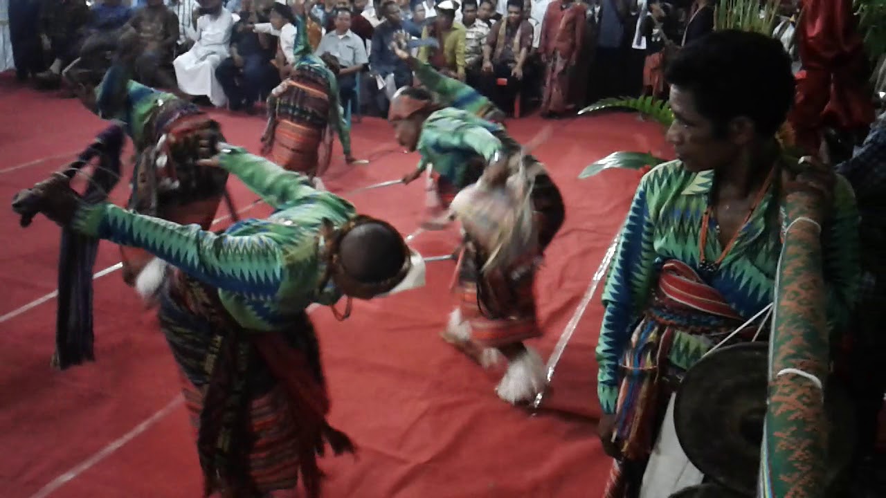 Tarian gong(malaka NTT)