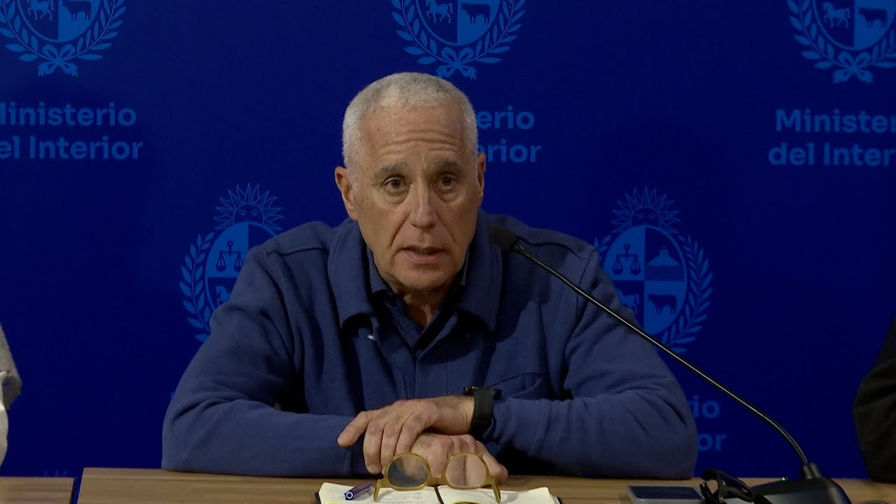 Conferencia de prensa del ministro del Interior, Carlos Negro