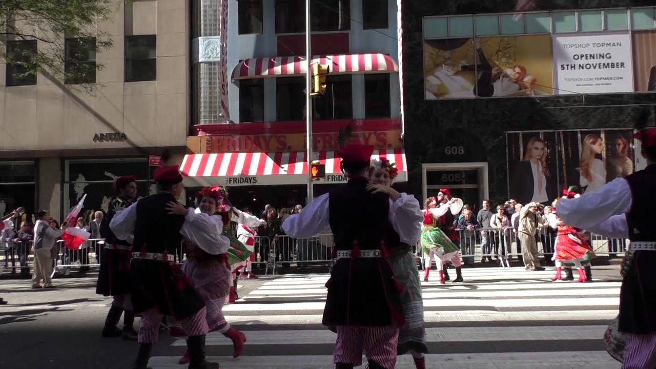 Pulaski Day Parade~2014~NYC~Polish Folk Dance Group~NYCParadelife - YouTube