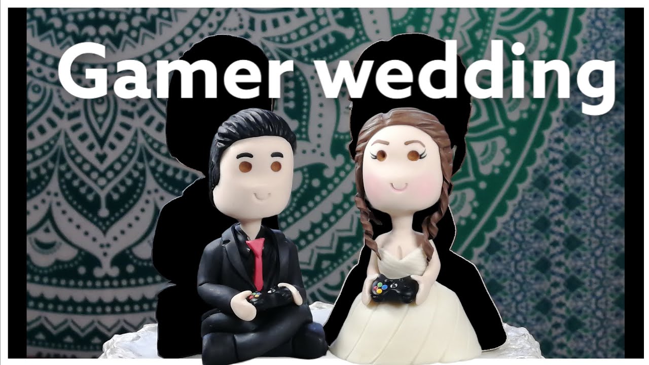 Surprise your partner with a wedding cake topper gamer xbox