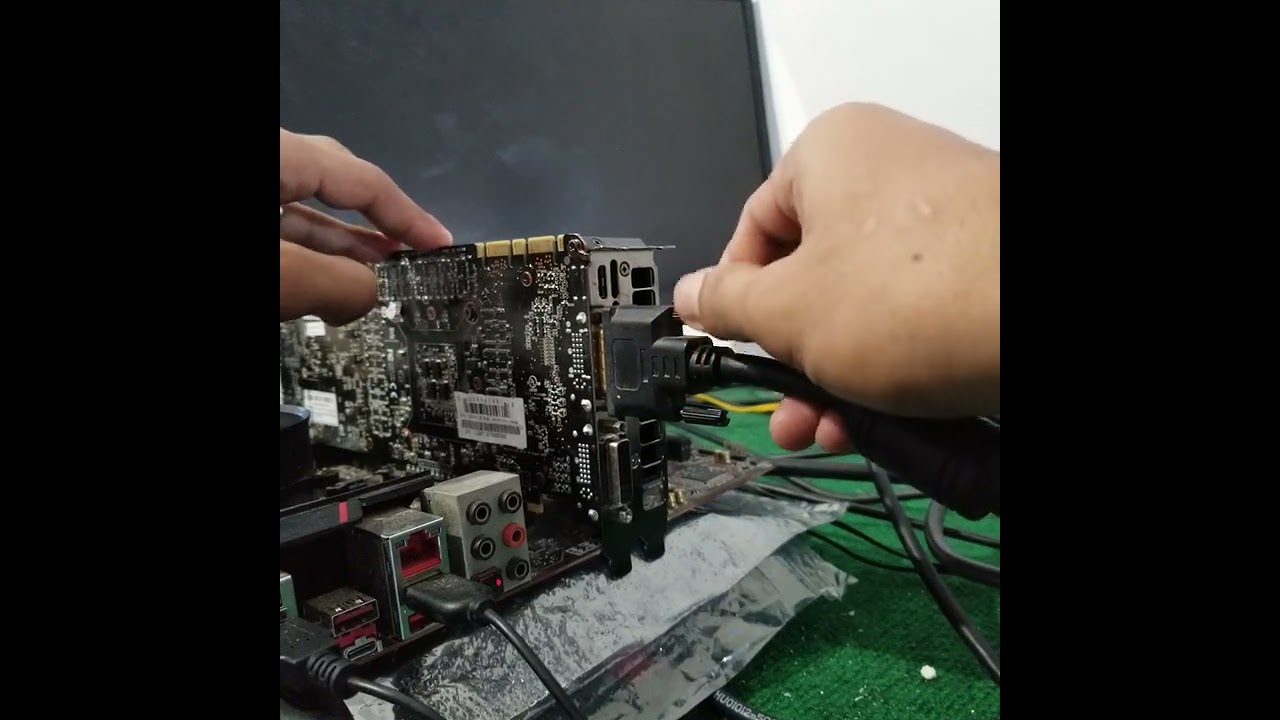 EVGA GeForce GTX 570 GTX570 1280MB GDDR5 320 BitA******y