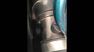 BMW E39 アッパーホース継手樹脂から漏れ