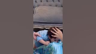 Comelnya Anak Emma Gigit Chacha maembong 😂 love u shariq gabriel💙