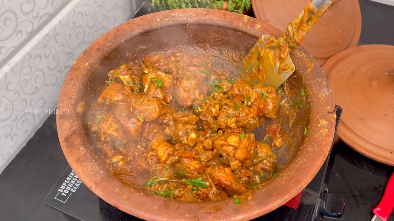 Clay Pot Chicken Curry | Street Foods Tv