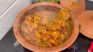 Clay Pot Chicken Curry | Street Foods Tv
