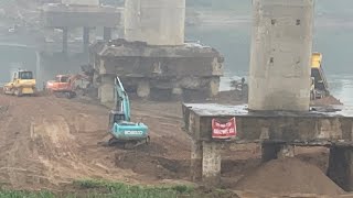 @Morning of February 24th: Updated images of repairs to pillars T3 and T4 at Song Lo Bridge, Phu ...