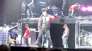 Justin Bieber Jerking Around Live in Berlin 02.04.11
