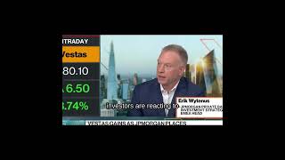 Global Business Updates: Strait of Hormuz Agreement, Value Investing Insights, and Corporate Restruc