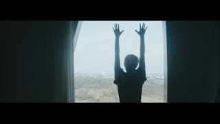 Miniatura de vídeo de "Efterklang - Between The Walls - Official Video"