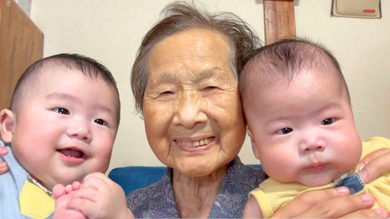 双子のひ孫との幸せな時間を過ごしました