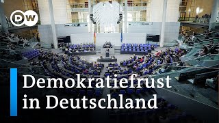 Rechtspopulismus, Demokratiefrust und Verschwörungstheorien