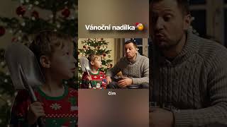 Kdo taky zlobil ? 🤣 #vanoce #vtipyczsk #cesko #srandamusibyt #zabava #stromecek #darek #lopata #cz