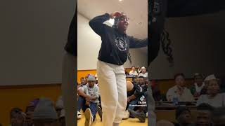 Izinto Zimane Ukwenzeka singing short shorts