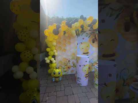 Bumblebee Backdrop