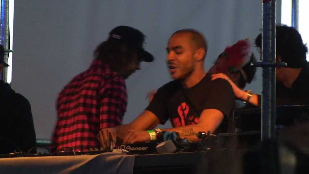 DJ Mehdi (Carte Blanche) Gare Du Nord Live Nuits Sonores 2011 YouTube